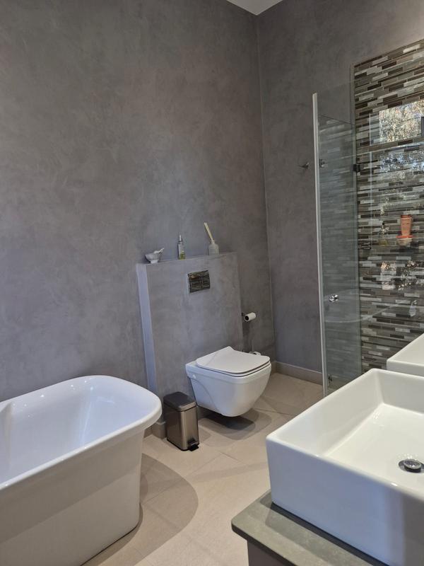 6 Bedroom Property for Sale in The Islands Estates North West